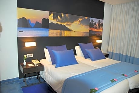 Standard Double Room with Sea View