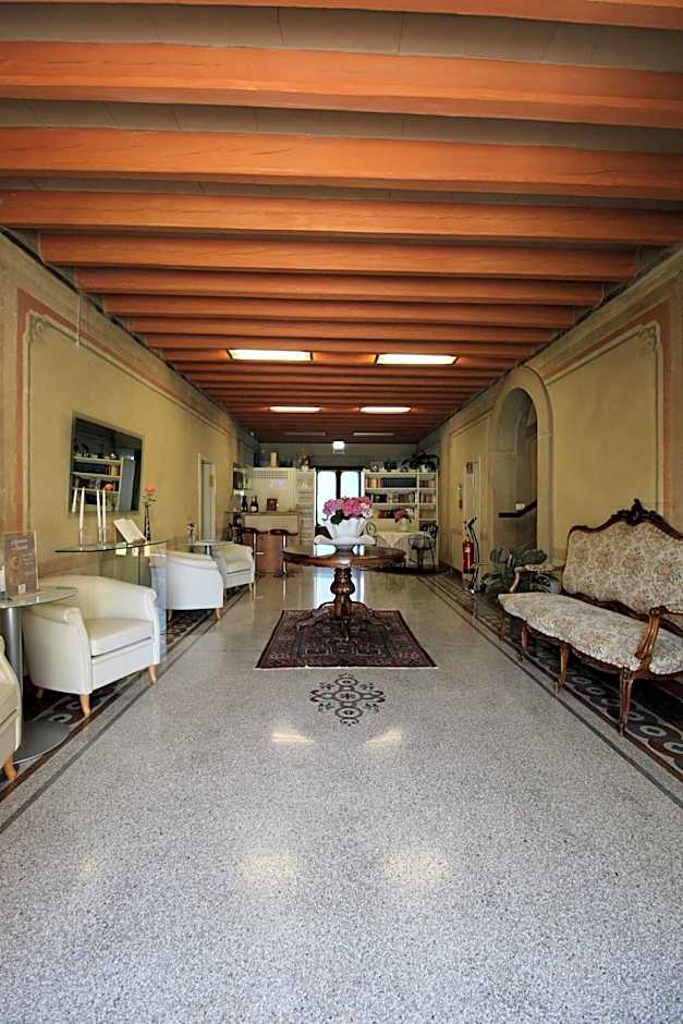 Hotel Villa Maternini