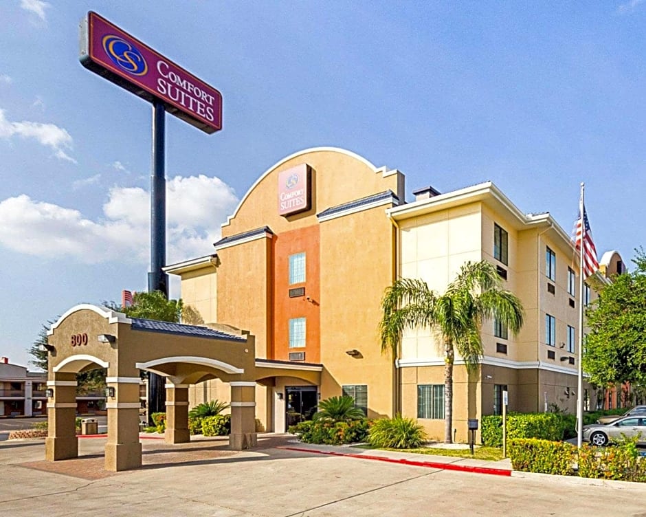 Comfort Suites At Plaza Mall