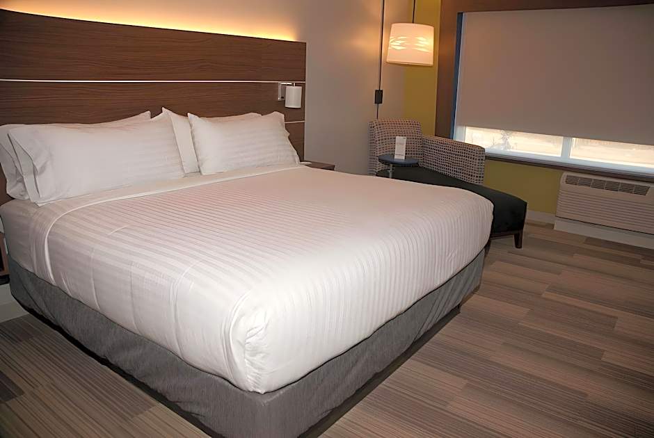 Holiday Inn Express Hotel & Suites Decatur By IHG