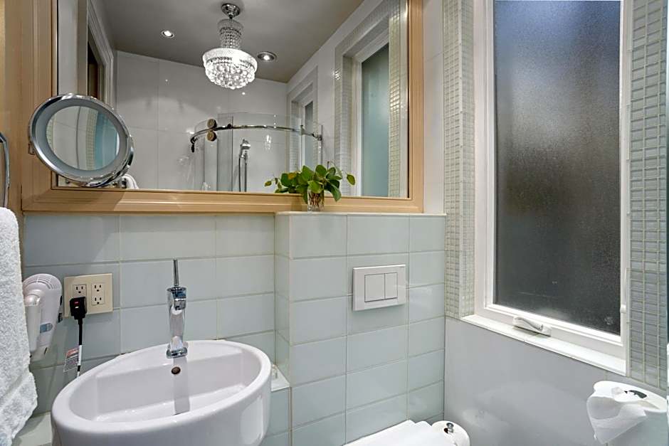 Stonehurst Place Bed & Breakfast