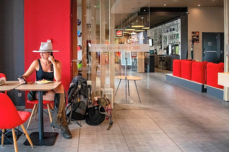 Apartments Sofia Airport free shuttle and parking