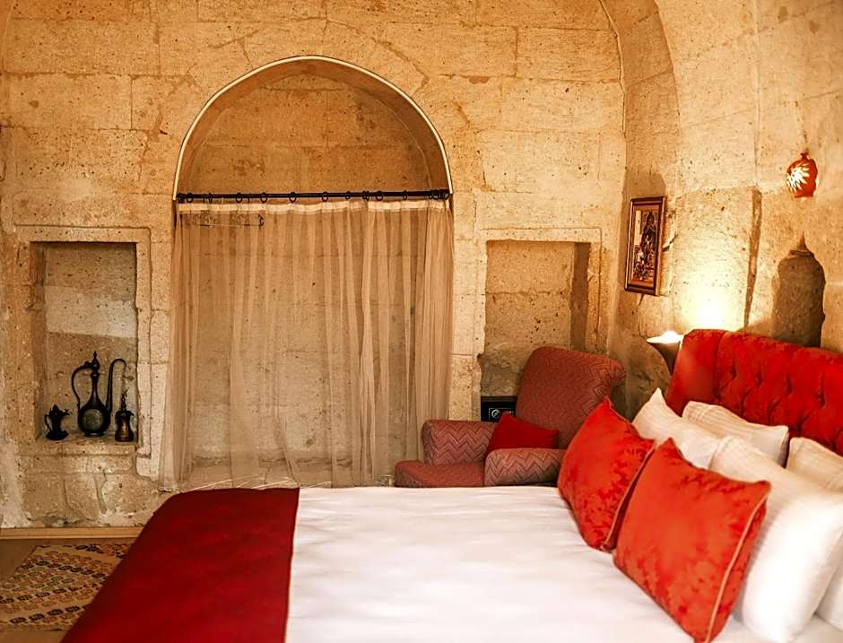 Elaa Cave Hotel