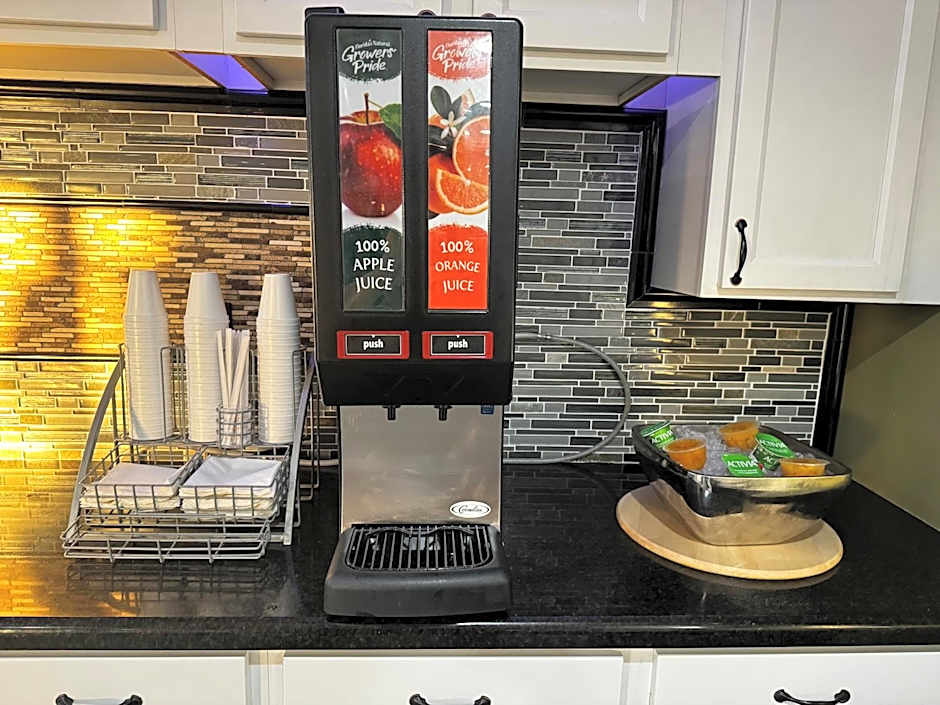 Super 8 by Wyndham Houston/NASA/Webster Area