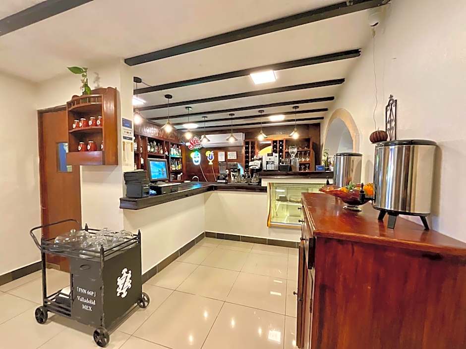 El Zaguán Colonial by GuruHotel