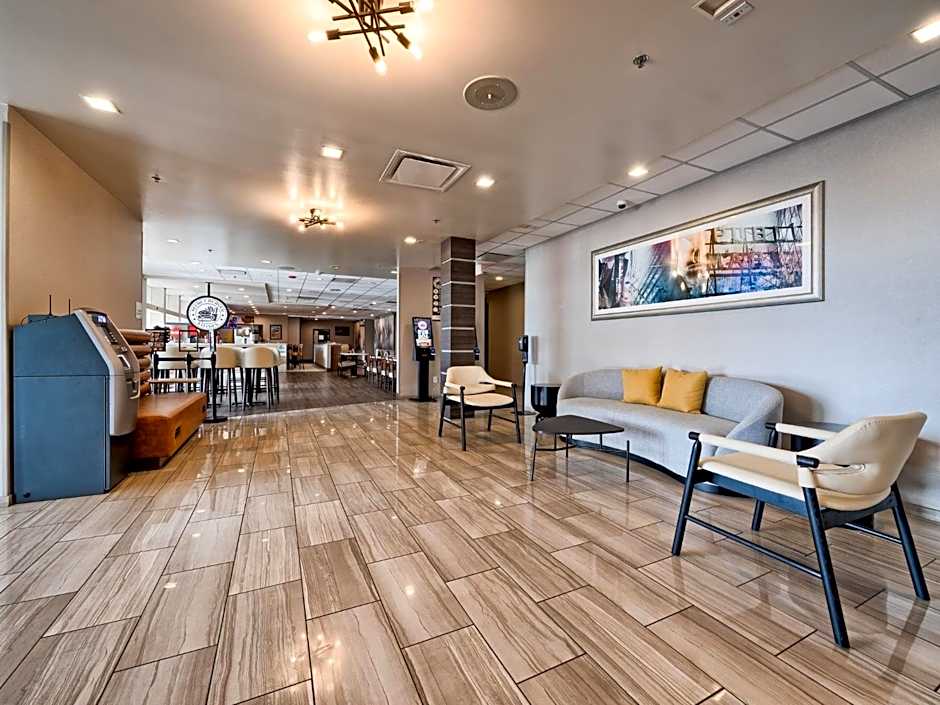 Holiday Inn Tacoma Mall By IHG