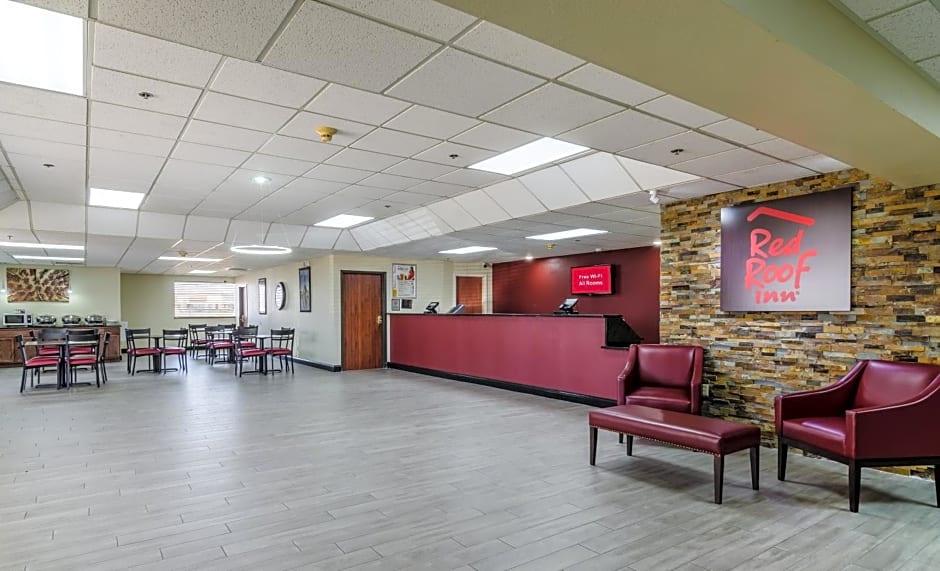 Red Roof Inn & Conference Center Wichita Airport