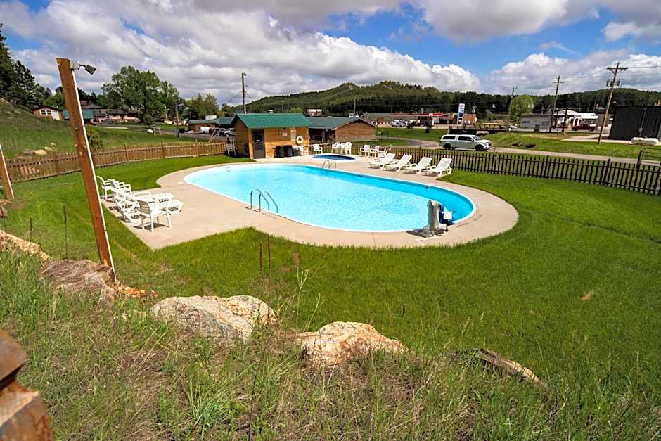 Rock Crest Lodge & Cabins