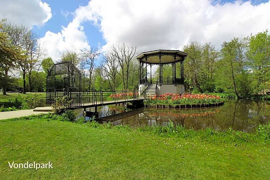 New monumental garden view Studio