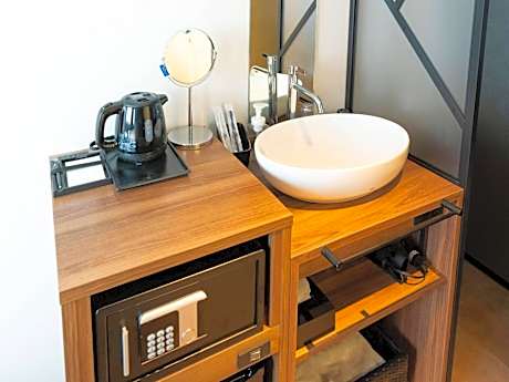 Standard Queen Room - Non Smoking