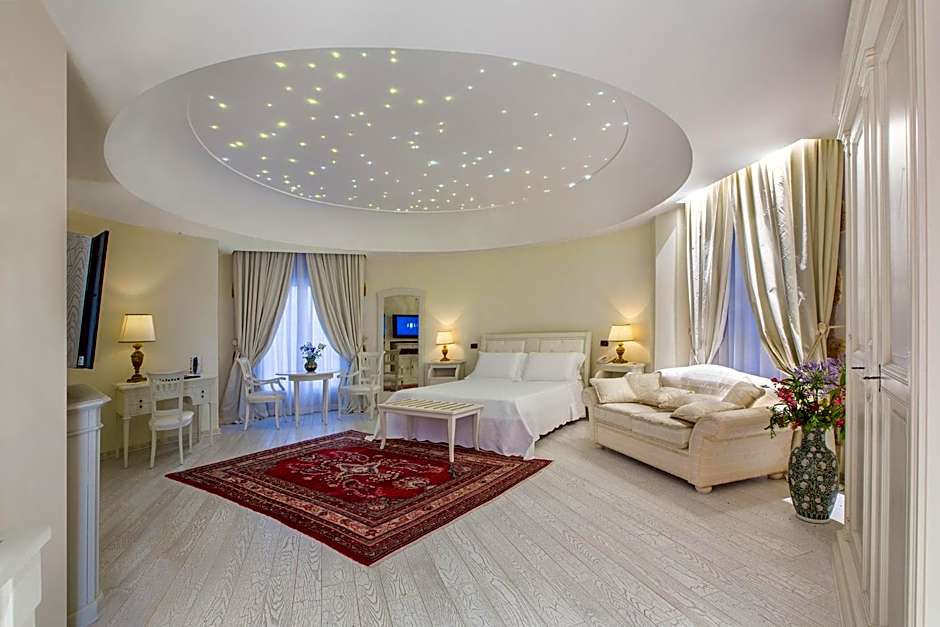 Photo 1 of 8 of Junior Suite, Pool View