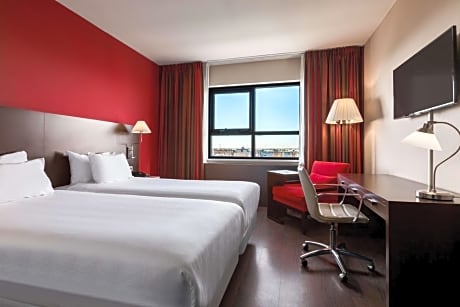 Standard Twin Room Free Parking Promo