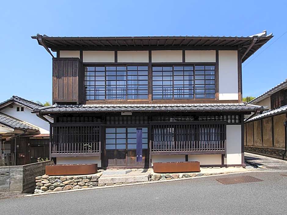Photo 1 of 50 of 内子の宿 織