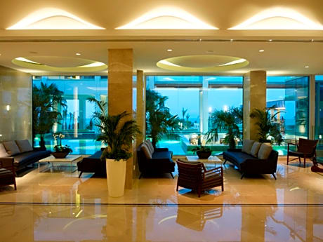 Sunrise Pearl Hotel & Spa - Alojamientos en PROTARAS