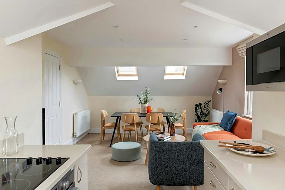 SACO Reading – Castle Crescent