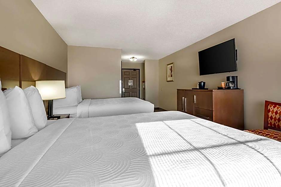 Country Inn & Suites by Radisson, Watertown, SD