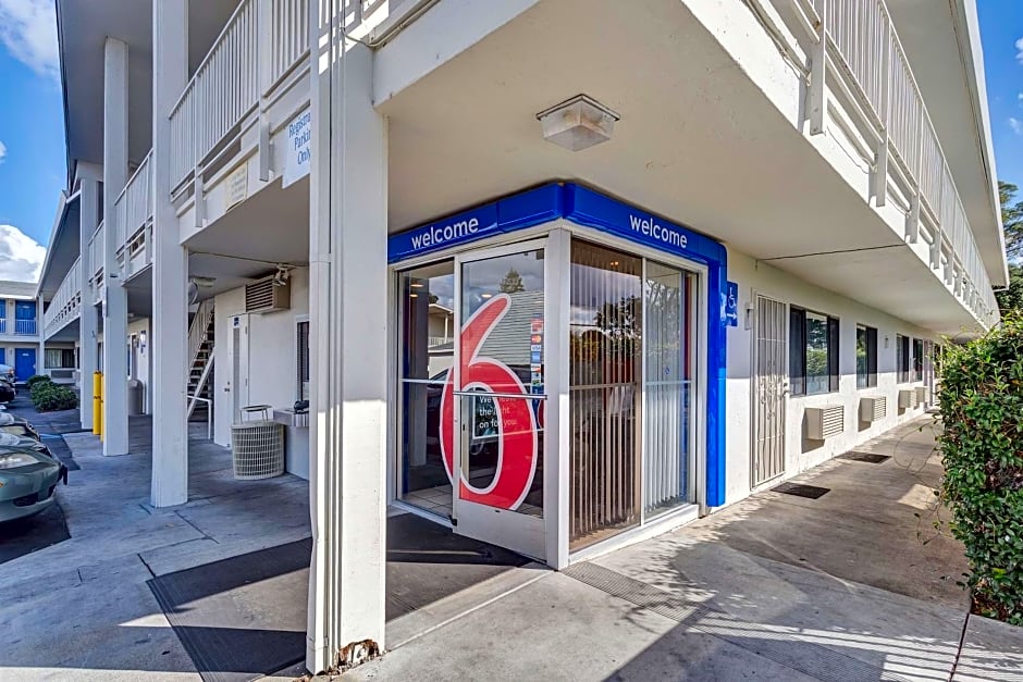 Motel 6-Santa Rosa, CA - South