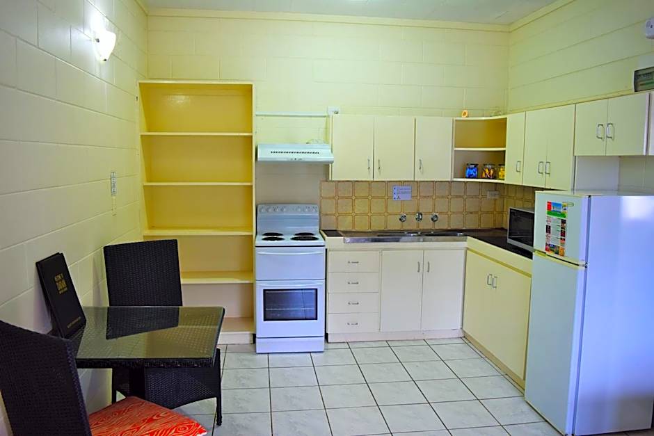 Coconut Grove Holiday Apartments