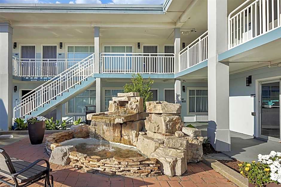 Best Western Plus Chesapeake Bay - Norfolk