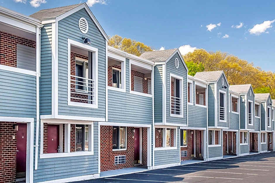 Econo Lodge Cranston - Providence