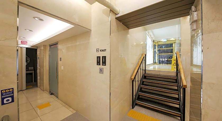 Benikea Cheonan Tourist Hotel