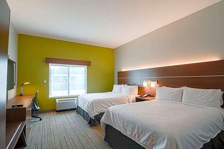 Holiday Inn Express Hotel & Suites Tampa-USF-Busch Gardens By IHG