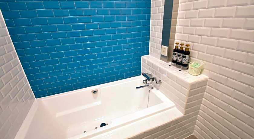 Hotel Pinon - Adult Only