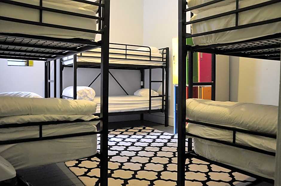 Backpackers Imperial Hotel