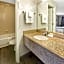 La Quinta Inn & Suites by Wyndham West Palm Beach - Florida Turn