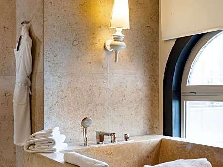 Opera Suite with One King Bed and View