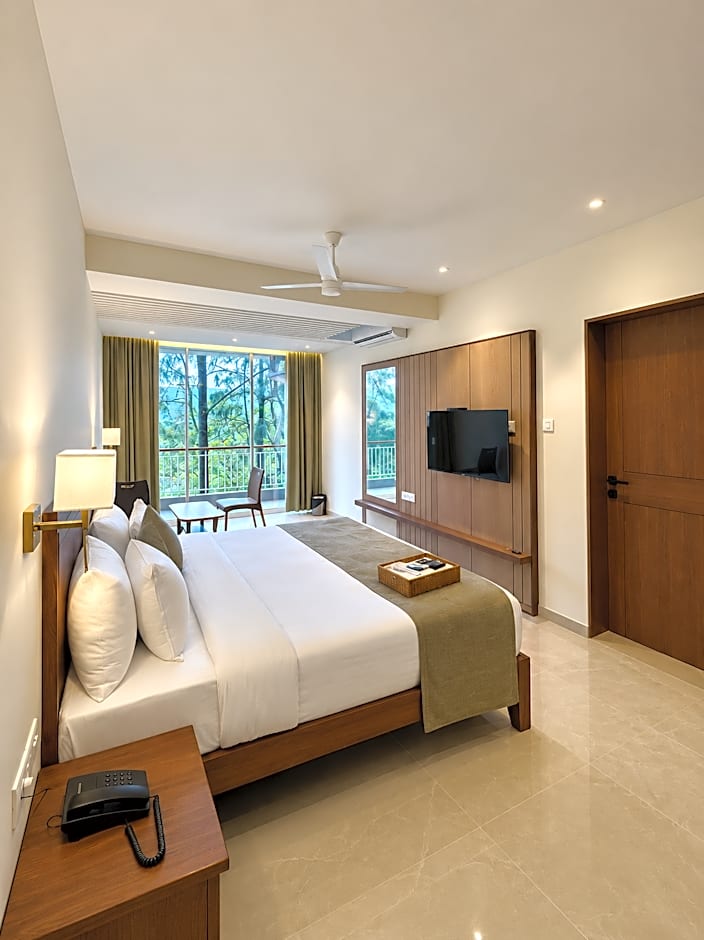 Cloud Green Resort & Spa