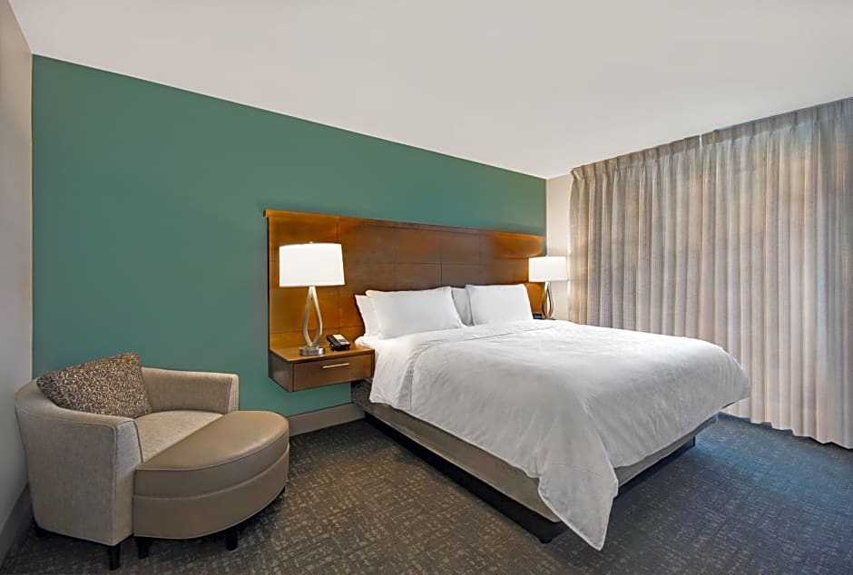 Staybridge Suites - Sterling Heights -Detroit Area