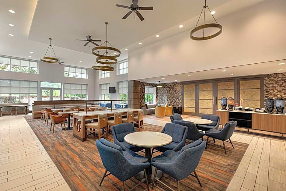 Homewood Suites By Hilton - Charlottesville