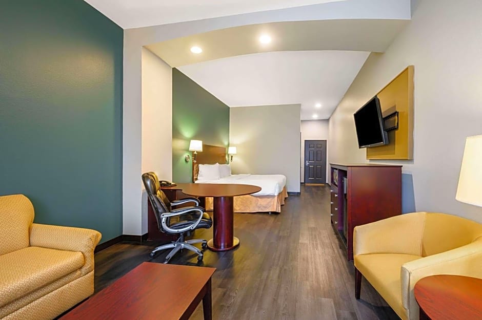 La Quinta Inn & Suites by Wyndham Longview North