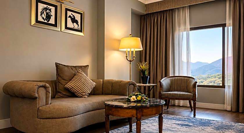 Hotel Crown CP