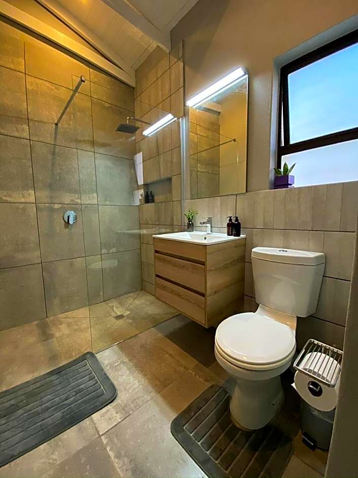 Khululeka Safaris Lodge