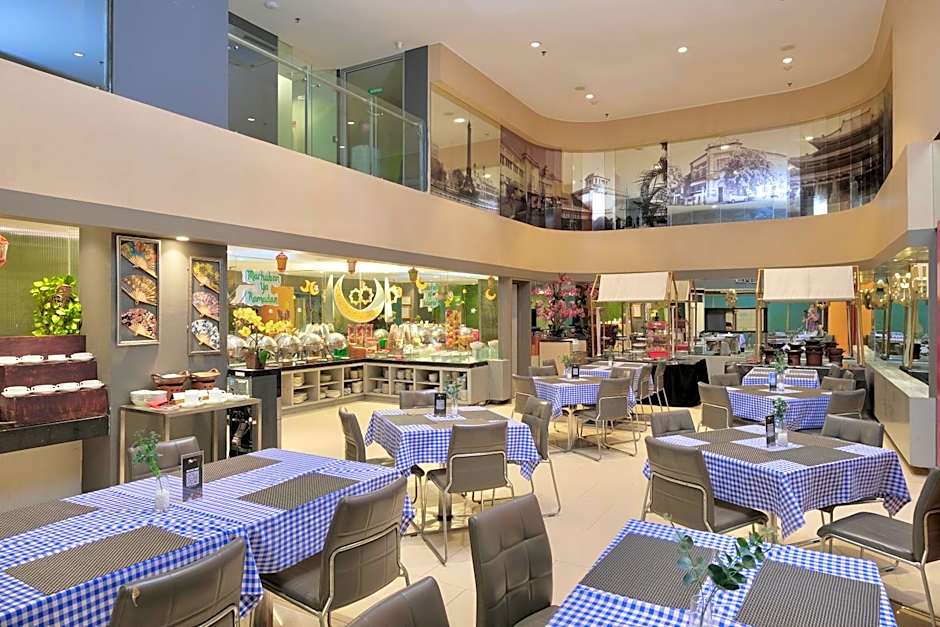 @HOM Semarang Simpang Lima