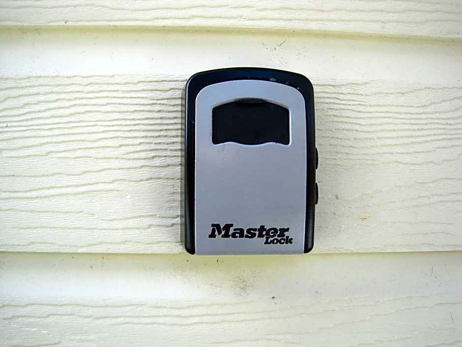 Violet 28 Oakdene Forest Park