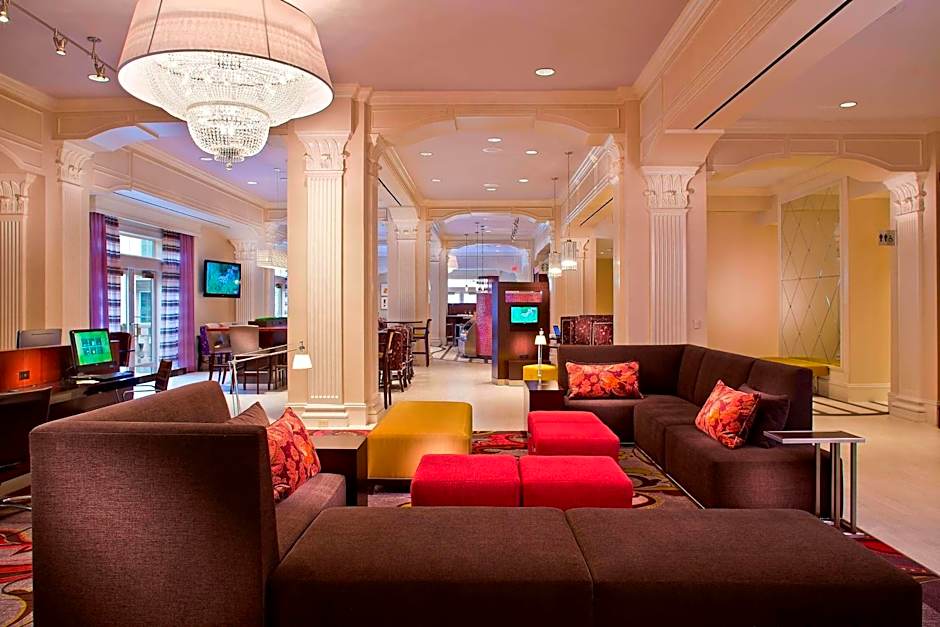 Courtyard by Marriott New Orleans French Quarter/Iberville