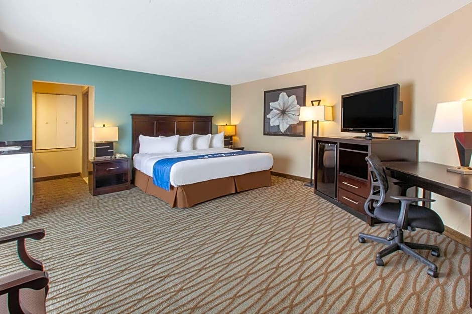 Days Inn by Wyndham Petoskey
