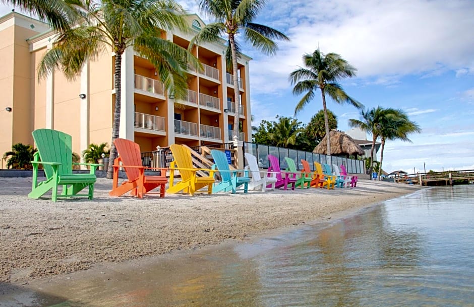 Hutchinson Island Hotel and Suites