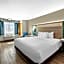 Econo Lodge Inn & Suites Santa Fe South