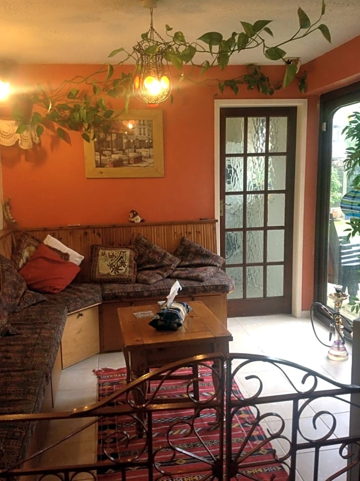 The Cedars House B&B