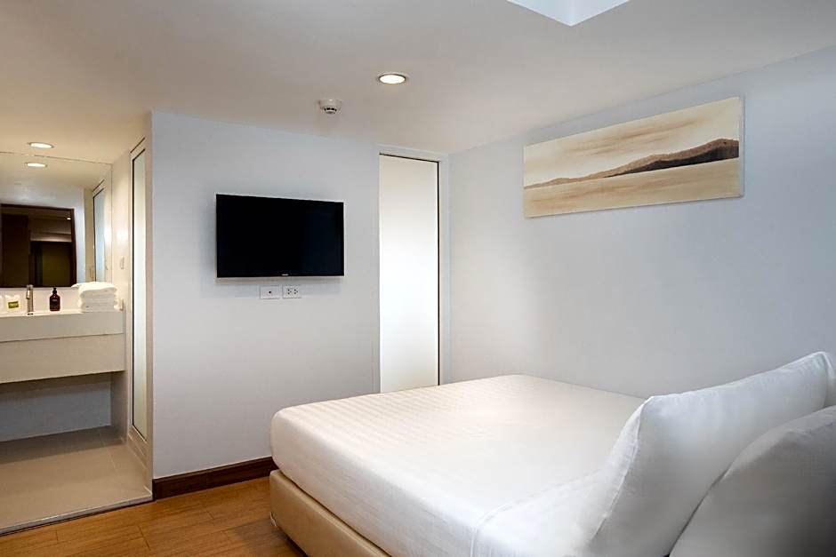 Nantra Sukhumvit 39 Hotel