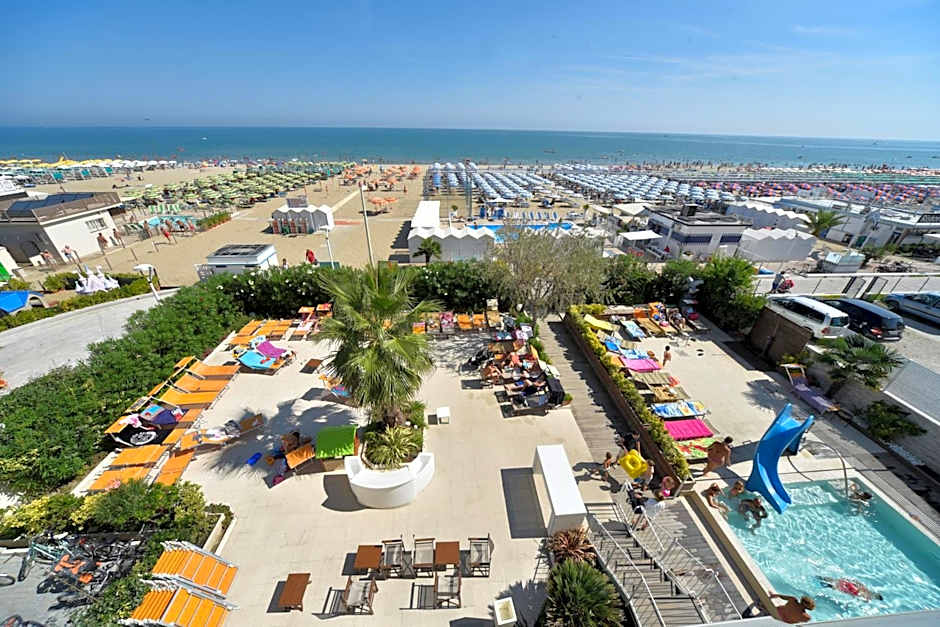 Hotel Fedora Riccione - FRONTE MARE