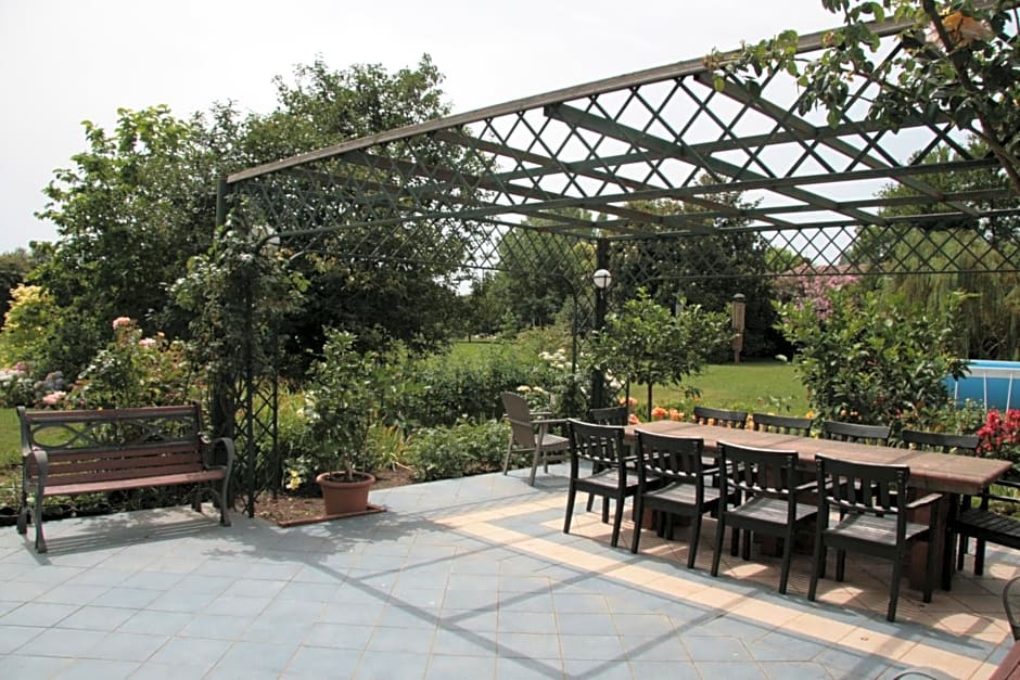 PIETRASANTA - VERSILIA - Villa Arzilla Garden con piscina