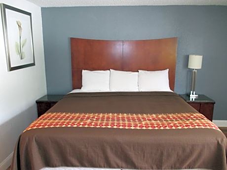 King Room - Non-Smoking