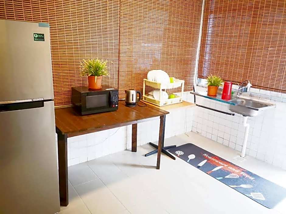 Sunset Homestay - Backpacker Hostel Self Checkin