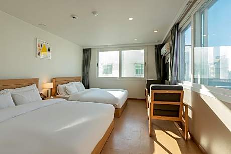 Family Twin Room