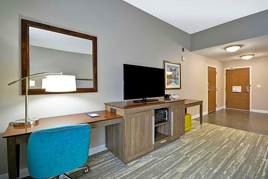 Hampton Inn By Hilton Cincinnati/Blue Ash, OH